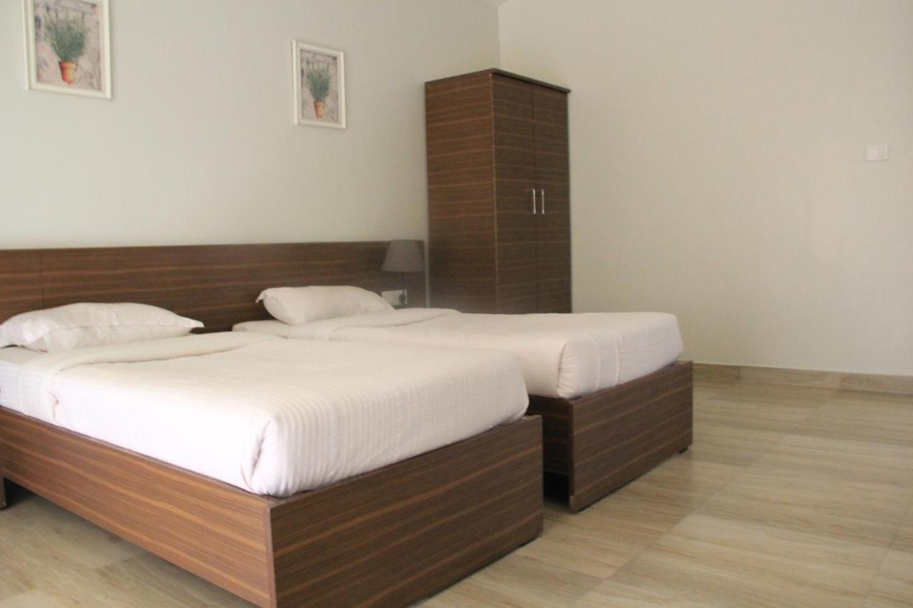 Two Seas Residence Ooty Extérieur photo